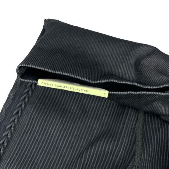 NWT OFFLINE By Aerie Seamless Cable High Waisted Legging Size Small True Black - Picture 6 of 7